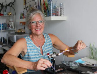 ReBo’s Hobbyer: Reeuwijkse Ange toont haar “glasparadijs”