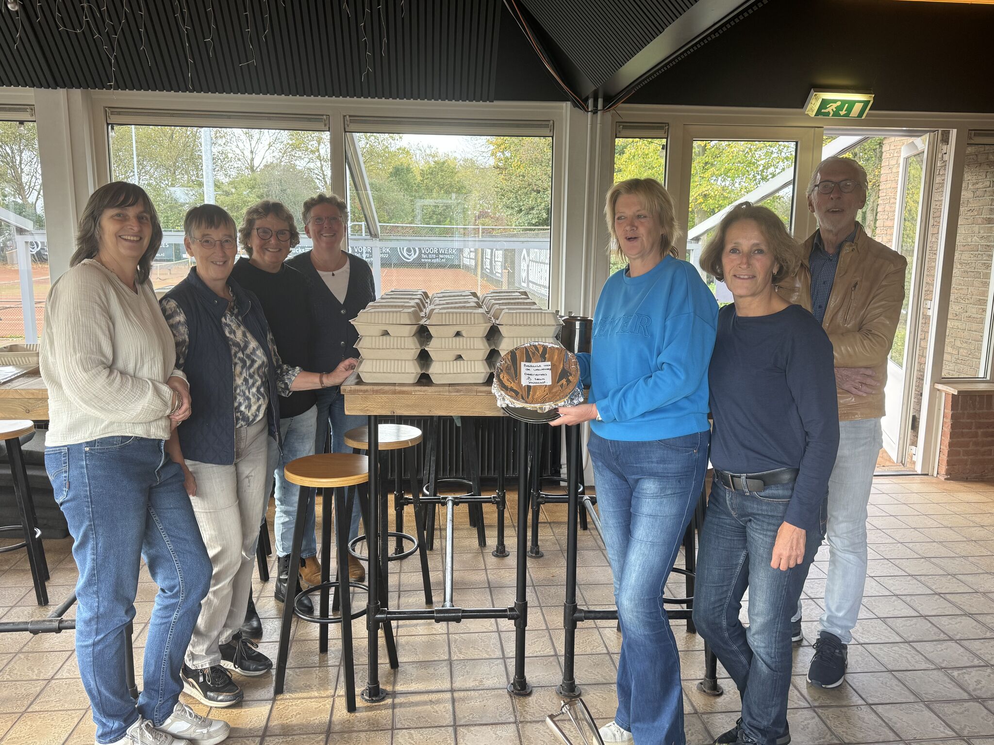 150 dorpsgenoten genieten van boerenkoolmaaltijd in Bodegraven