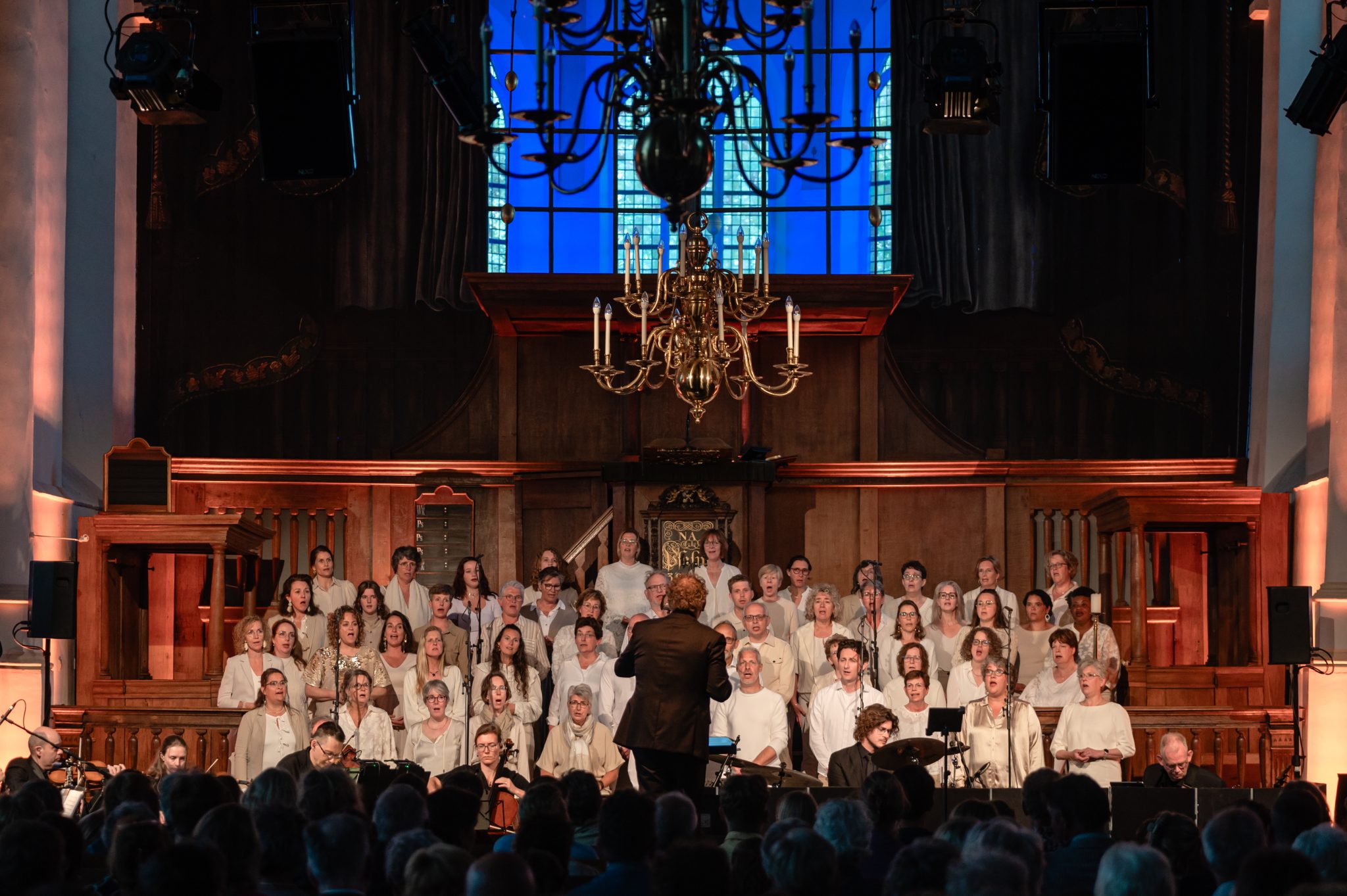 Podium en zaal, jong en oud, lied en hart, God en mens. Mis het niet in Bodegraven