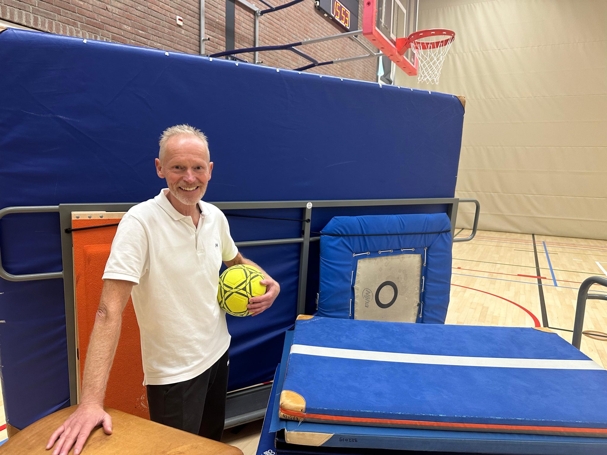 Gymleraar Jan Folsche 40 jaar in het vak, een leven lang bewegen