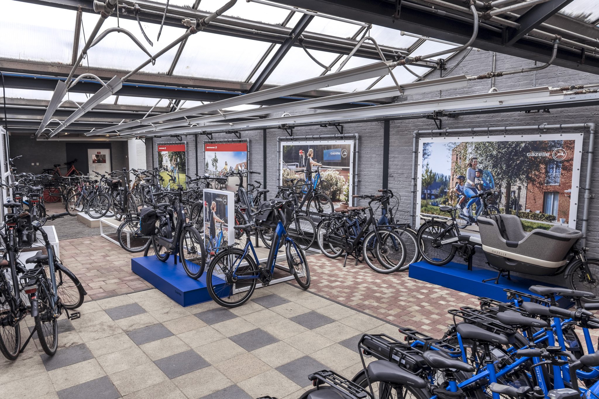 Fietsenmaker repareert gratis uw fietsverlichting