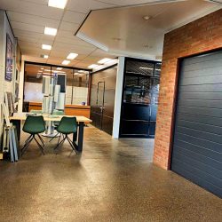 Ton Smit Garage-en Bedrijfsdeuren