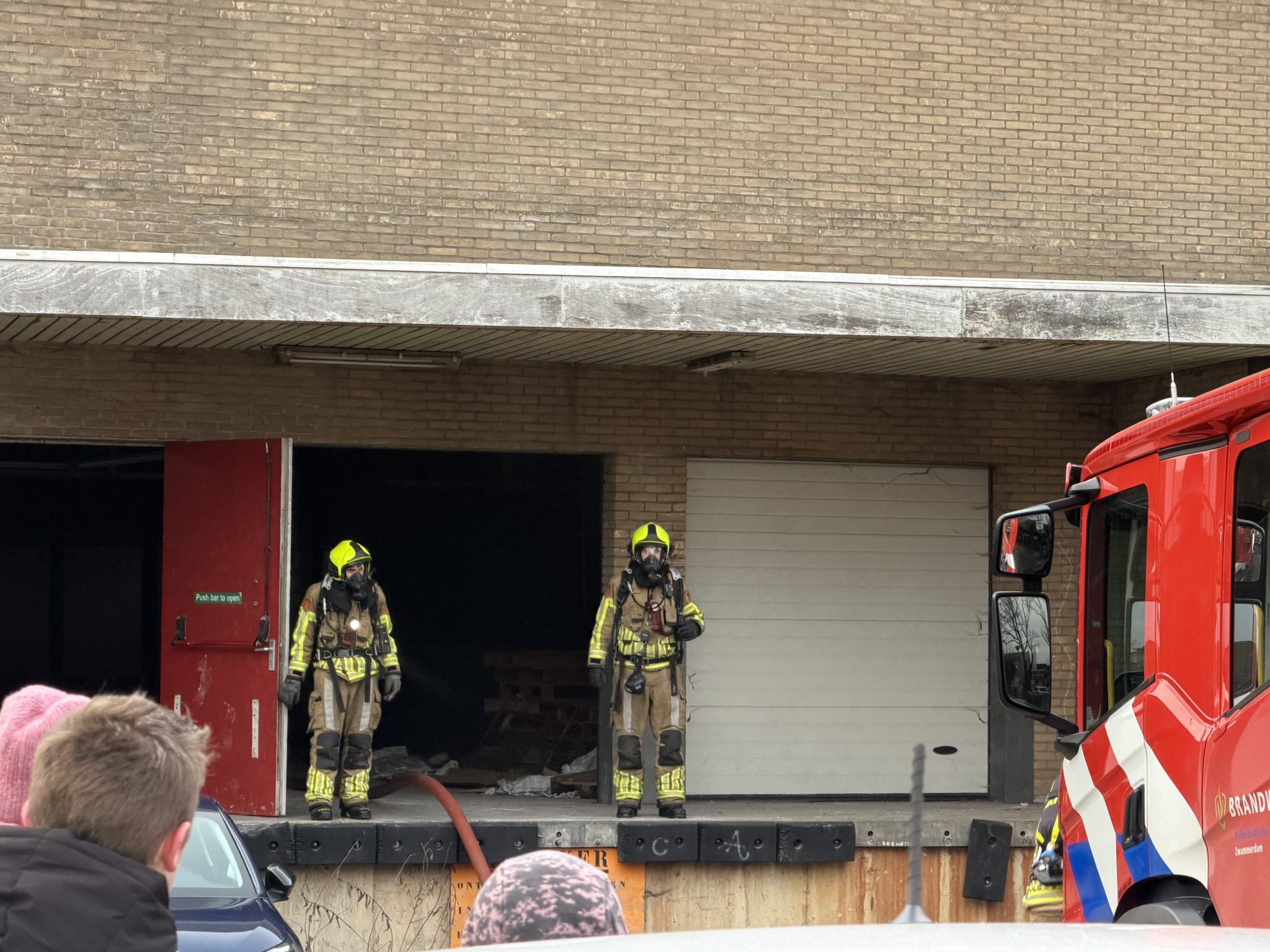 Brandweer en politie uitgerukt voor rookmelding bij leegstaand pand in Bodegraven