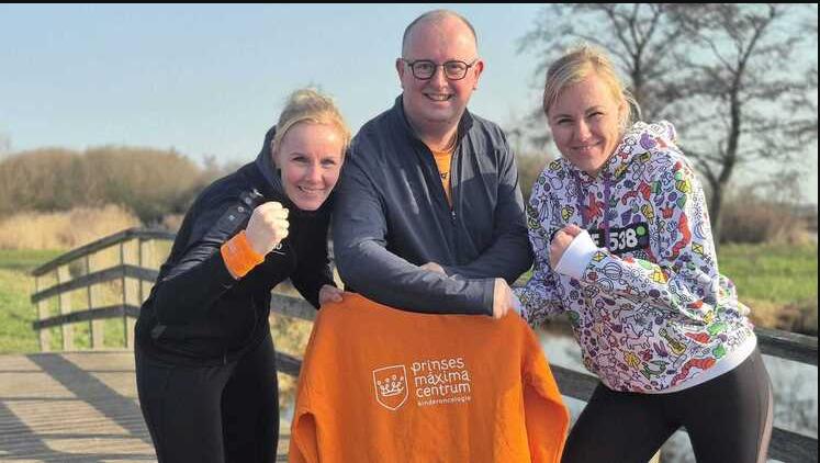 Reeuwijkse zussen rennen 538 Ochtendrun voor Prinses Máxima Centrum na ziekte van Tess