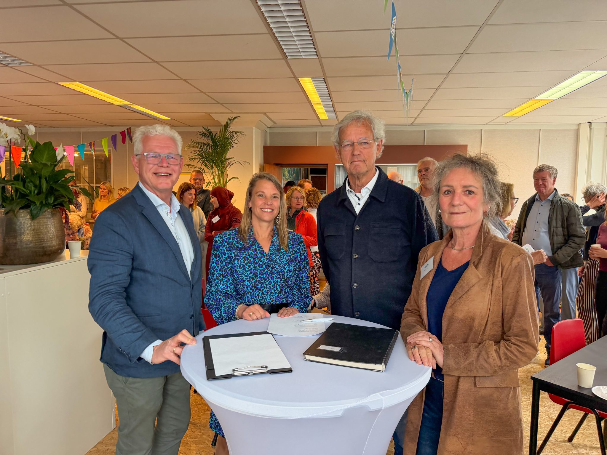 Convenant ondertekend en Huis van Alles geopend in Bodegraven-Noord