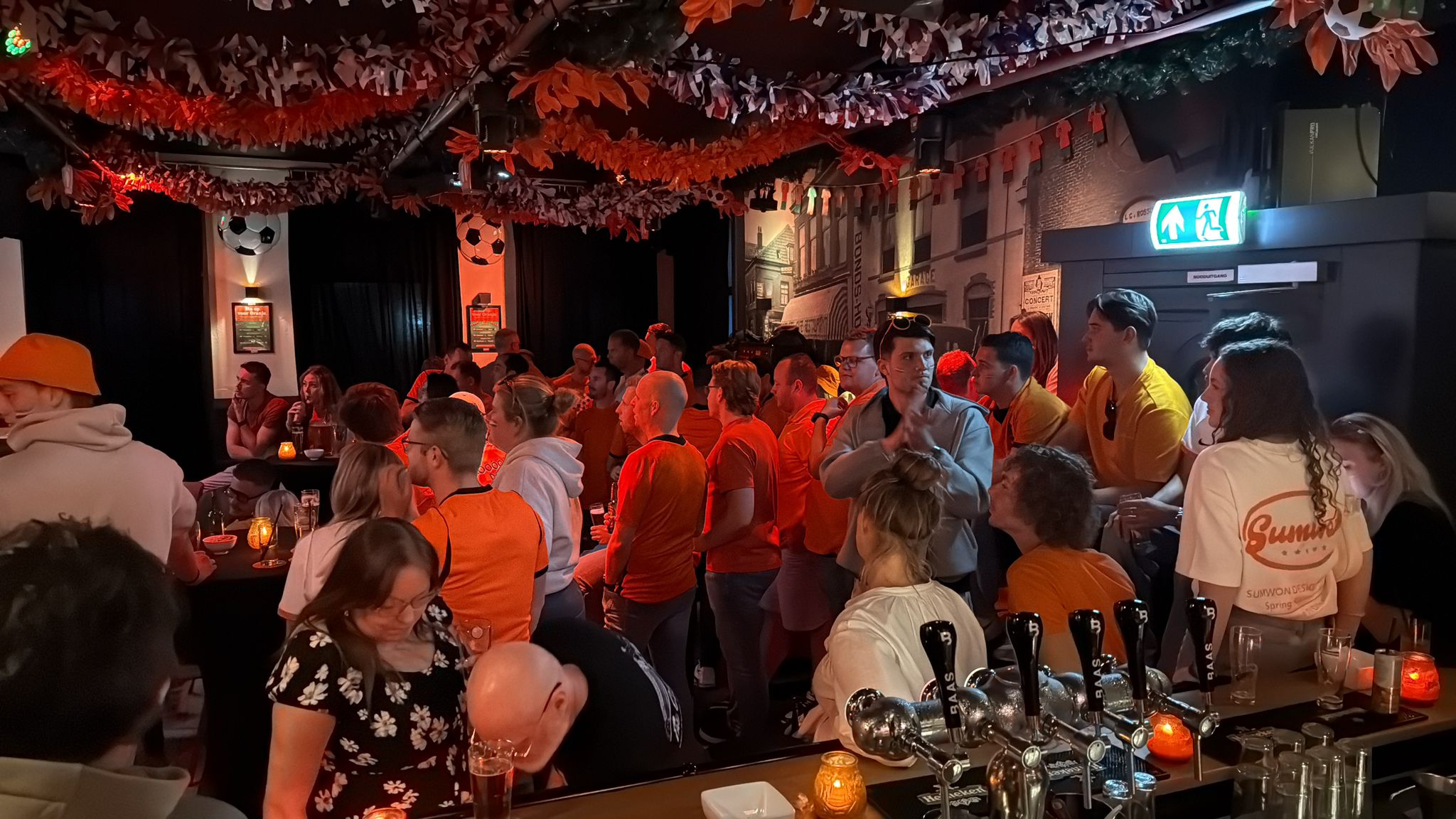 Ouderwetse ‘Hoeck’-sfeer bij Baas Bodegraven: zaterdag weer samen juichen voor Oranje